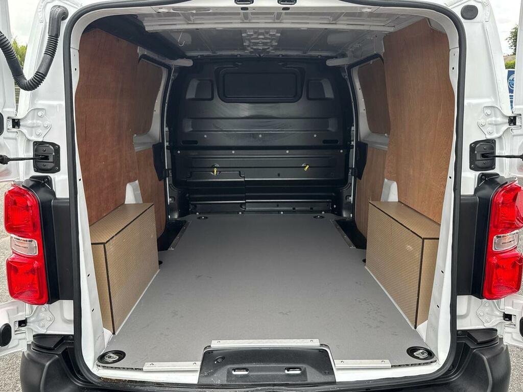 Toyota PROACE 2.0D Icon Long Panel Van 6Dr Lwb Eur White #12
