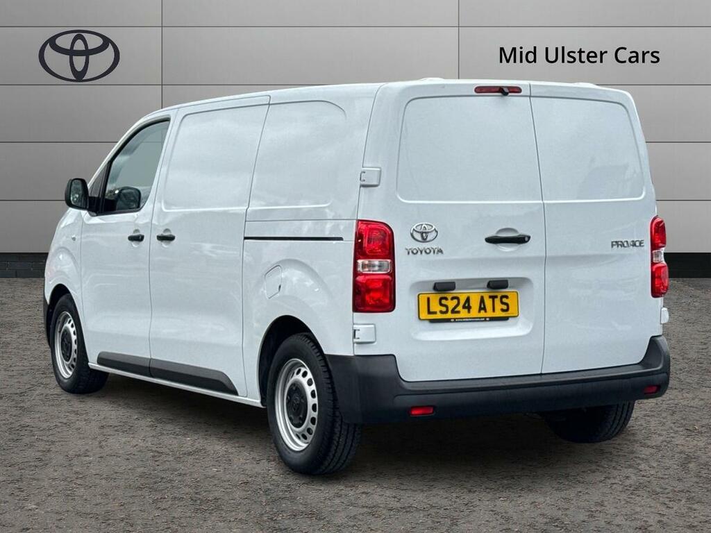 Toyota PROACE 1.5D 120 Active Van White #3