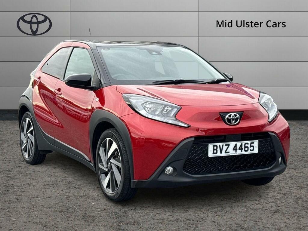 Toyota Aygo X 1.0 Vvt-i Edge Red