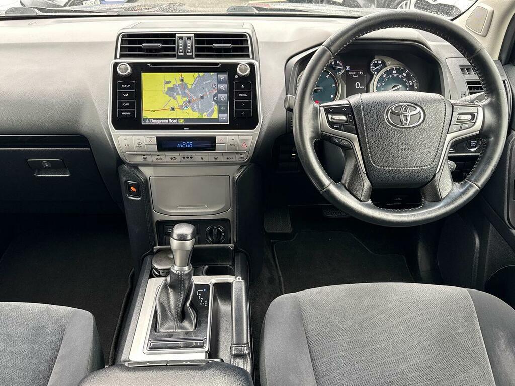 Toyota Land Cruiser 2.8D Invincible 4Wd Euro 6 7 Seat White #8