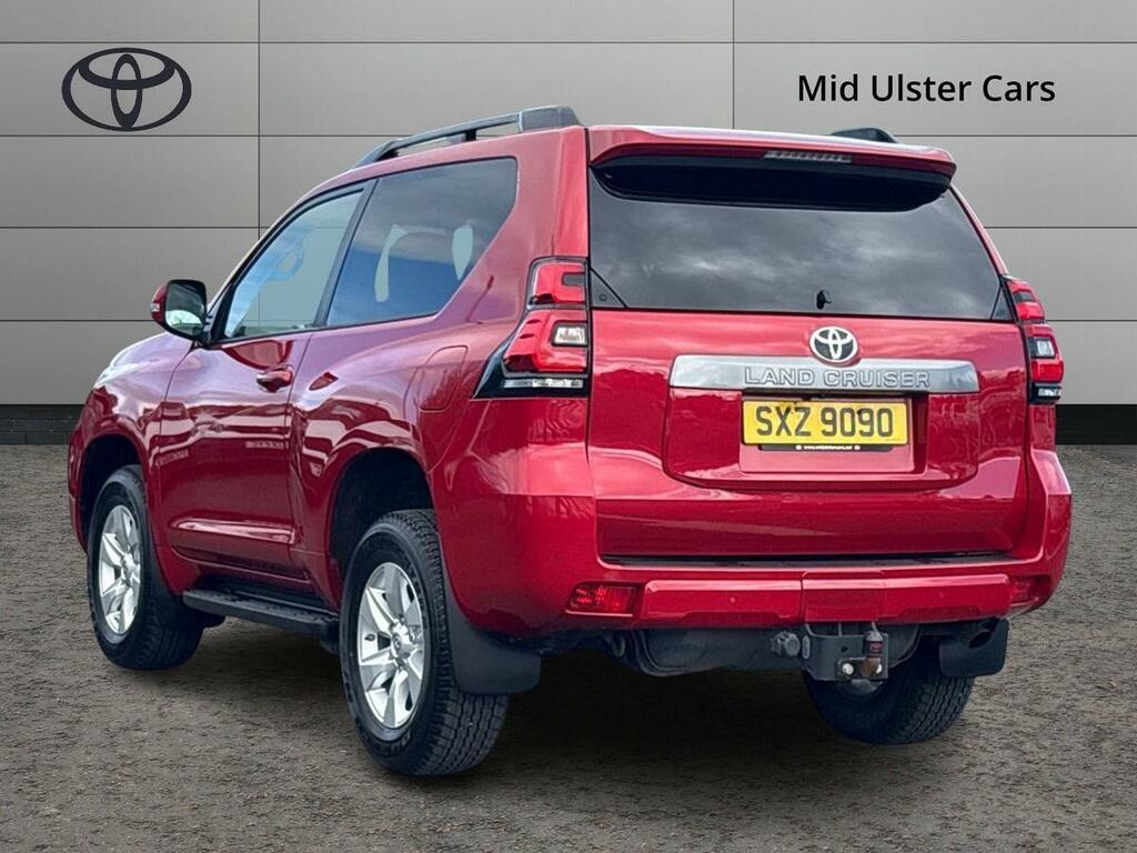 Toyota Land Cruiser 2.8 D-4d 204 Active 5 Seats SXZ9090 Red #3