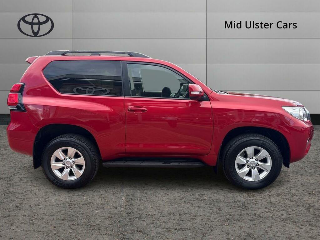 Toyota Land Cruiser 2.8 D-4d 204 Active 5 Seats SXZ9090 Red #4