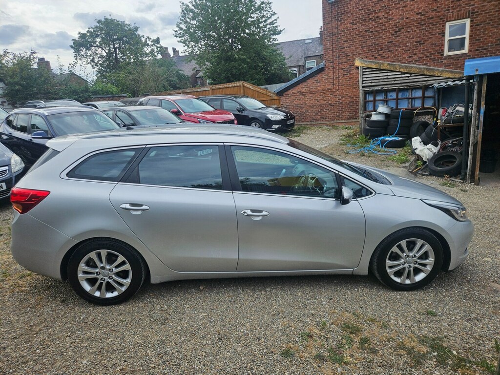 Kia Ceed Estate 1.4 Crdi Ecodynamics 1 Sportswagon Euro 5 Black #8