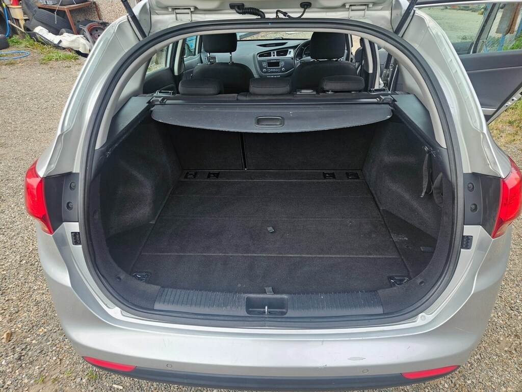 Kia Ceed Estate 1.4 Crdi Ecodynamics 1 Sportswagon Euro 5 Black #11