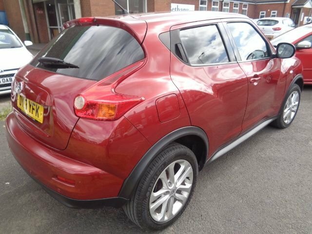 Nissan Juke 1.6 Acenta Sport 117 Bhp Red #6