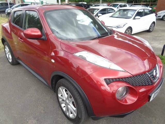 Nissan Juke 1.6 Acenta Sport 117 Bhp Red #2