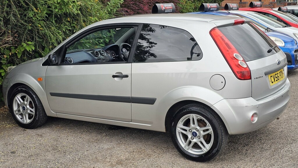 Ford Fiesta 1.6 Style Silver #6