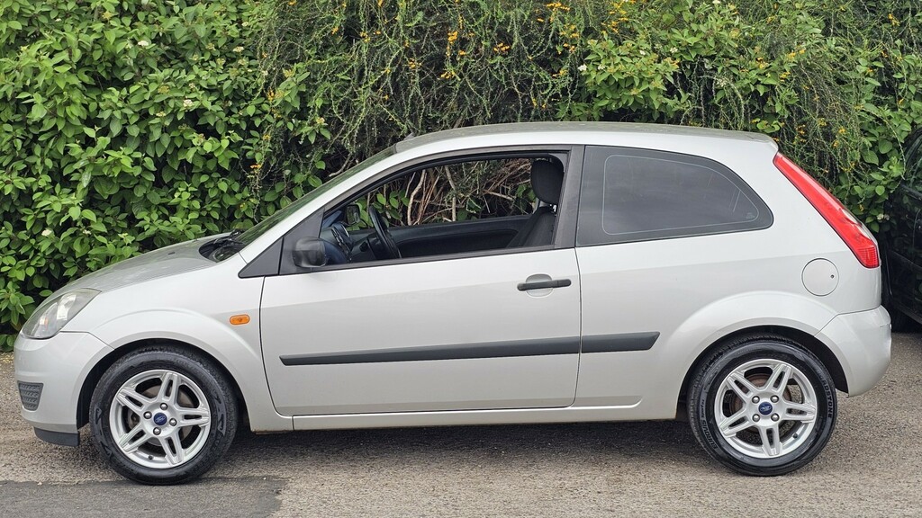 Ford Fiesta Ghia 16V-stunning Condition-very Low Black #13