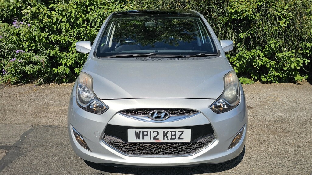 Hyundai Ix20 1.6 Style Silver #2