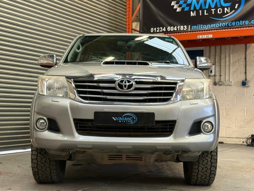 Toyota HILUX 3.0 D-4d Invincible 4Wd Euro 5 Silver #5