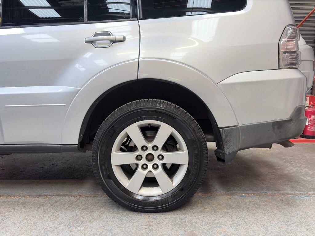 Mitsubishi Shogun 3.2 Di-dc Elegance 4Wd Euro 4 Lwb Grey #14