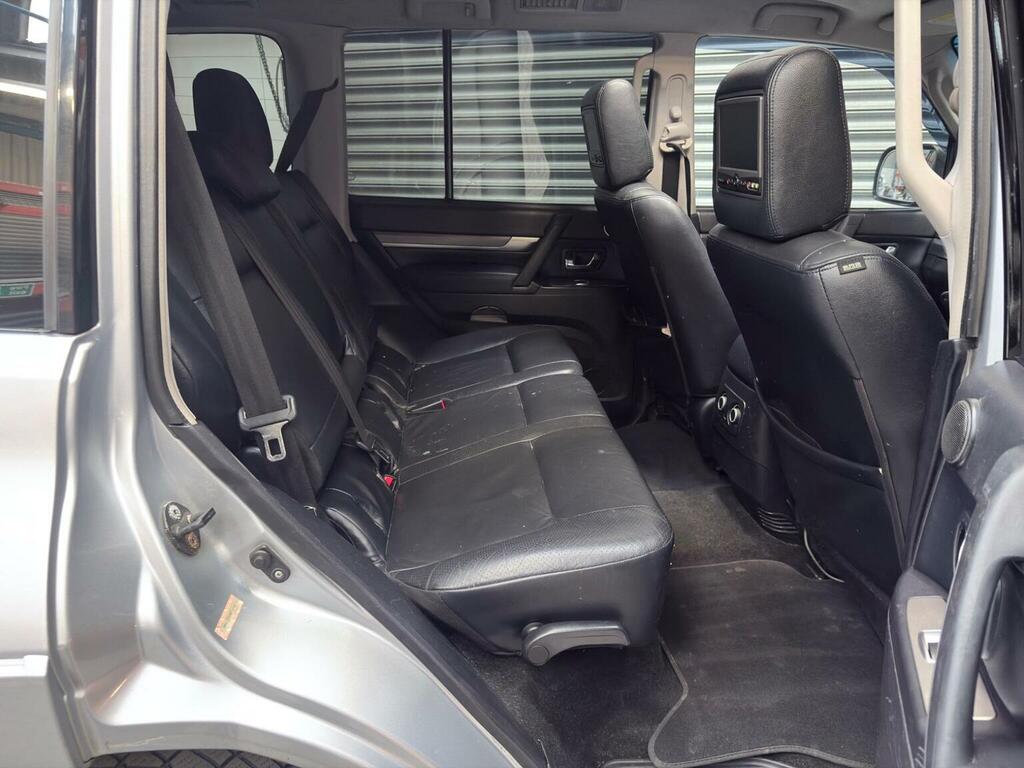 Mitsubishi Shogun 3.2 Di-dc Elegance 4Wd Euro 4 Lwb Grey #33