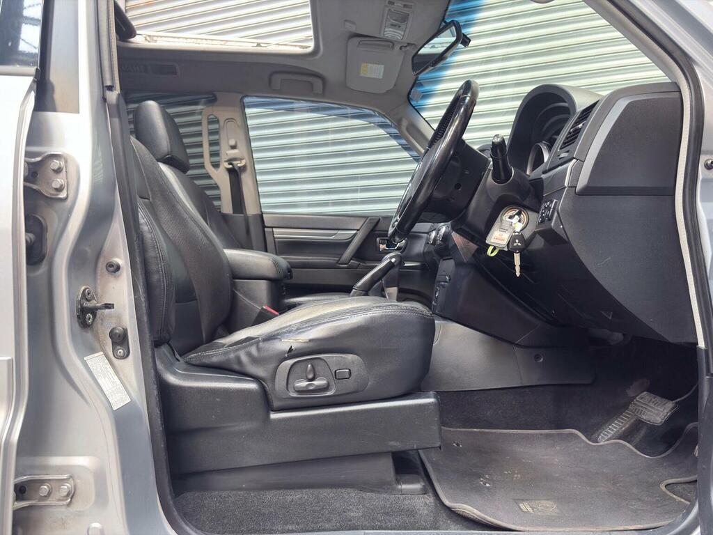 Mitsubishi Shogun 3.2 Di-dc Elegance 4Wd Euro 4 Lwb Grey #27