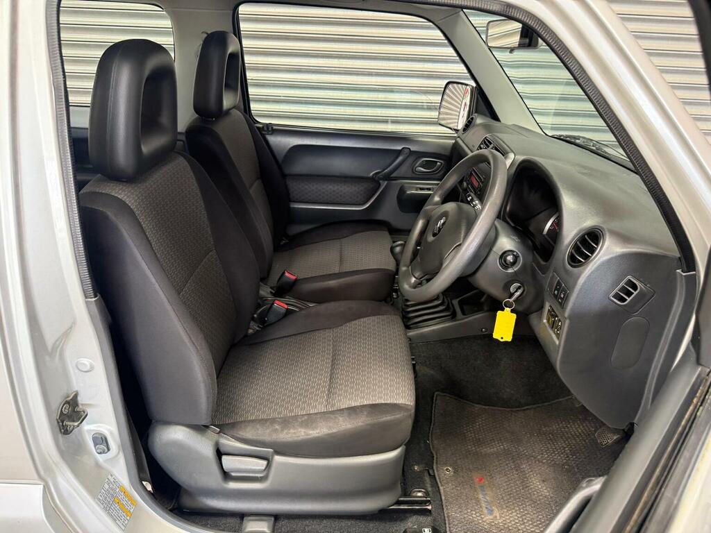 Suzuki Jimny 1.3L Jlx Silver #22