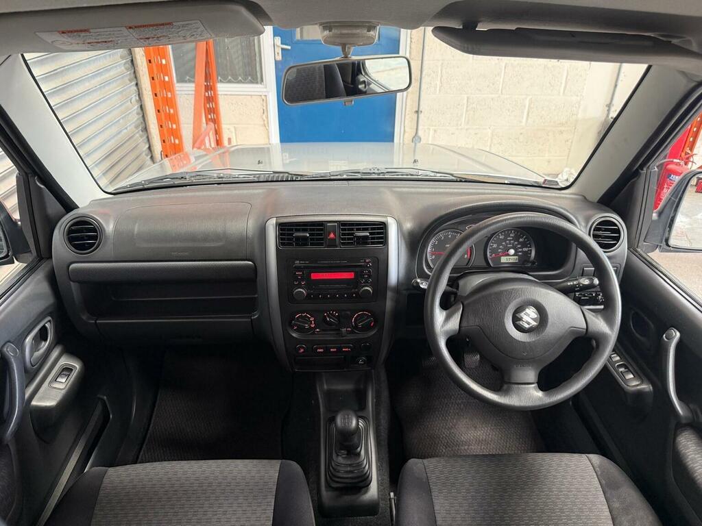 Suzuki Jimny 1.3L Jlx Silver #24