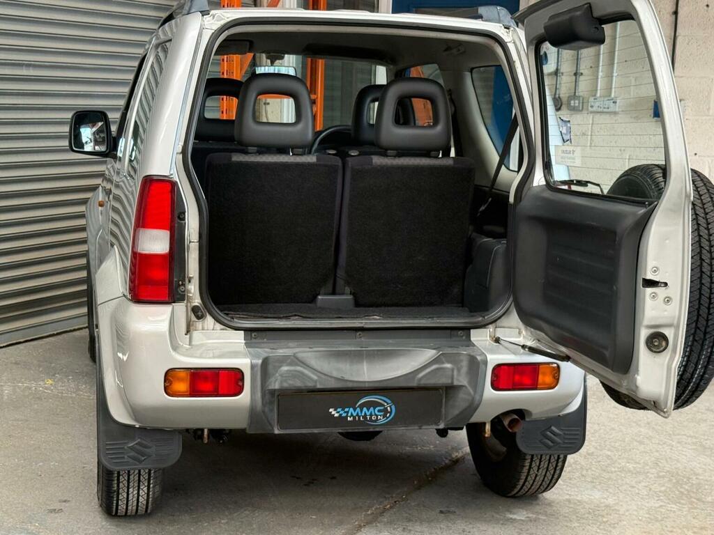 Suzuki Jimny 1.3L Jlx Silver #18