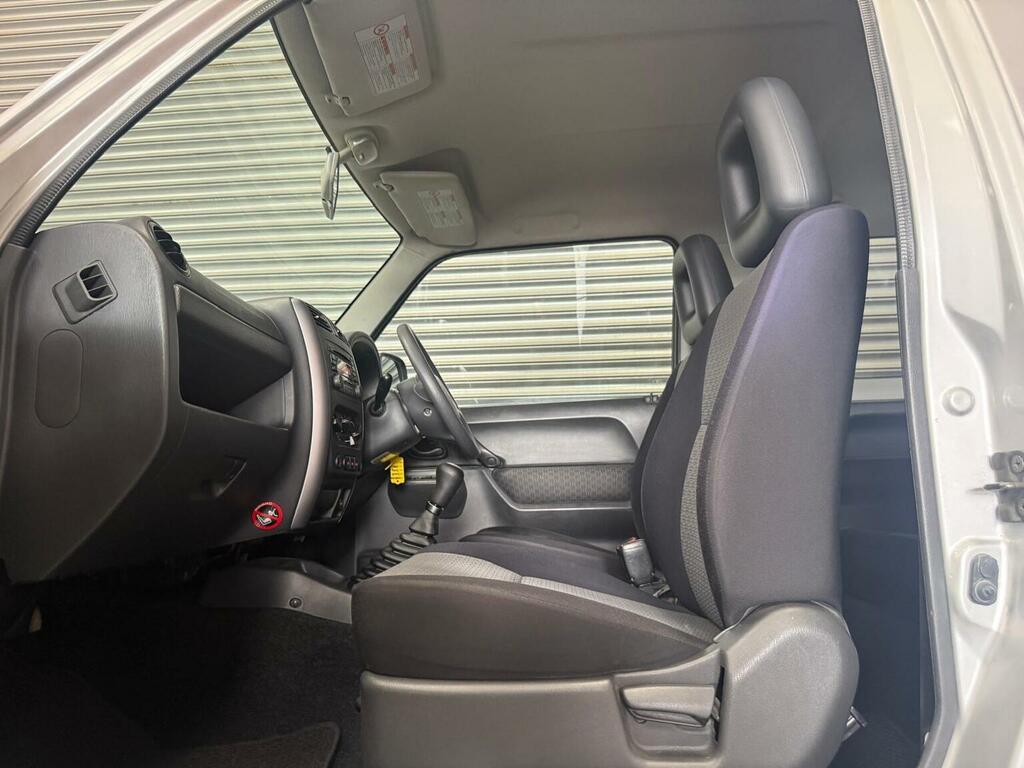 Suzuki Jimny 1.3L Jlx Silver #32