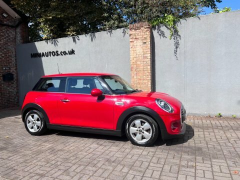 Mini Hatch 1.5 One Steptronic Red #4