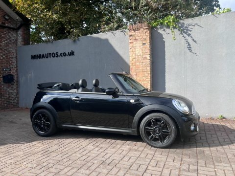 Mini Convertible 1.6 Cooper Black
