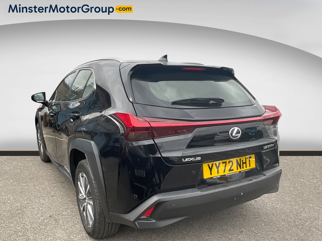 Lexus UX 300E Black #4