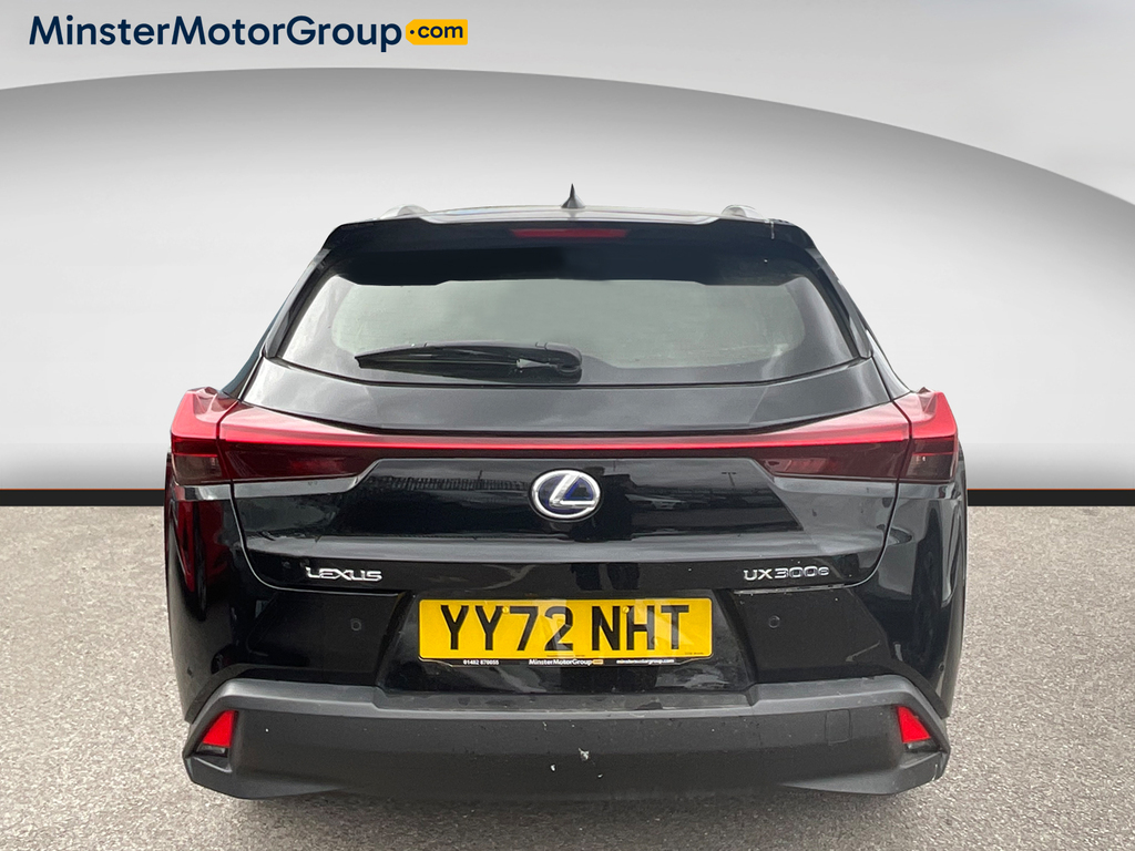 Lexus UX 300E Black #3