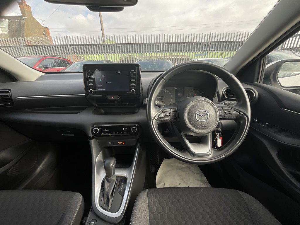 Mazda 2 Pure Cvt BT23UJV White #6