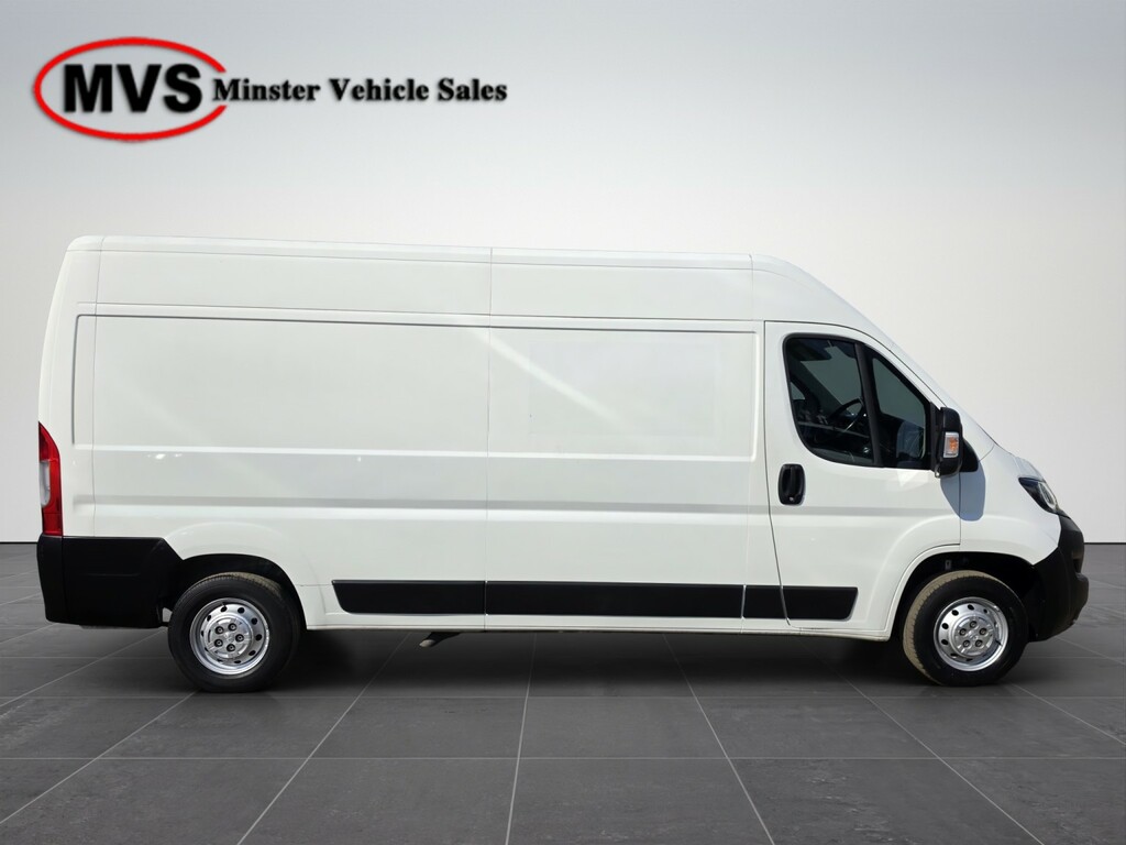 Peugeot Boxer 2.2 Bluehdi 335 White #2