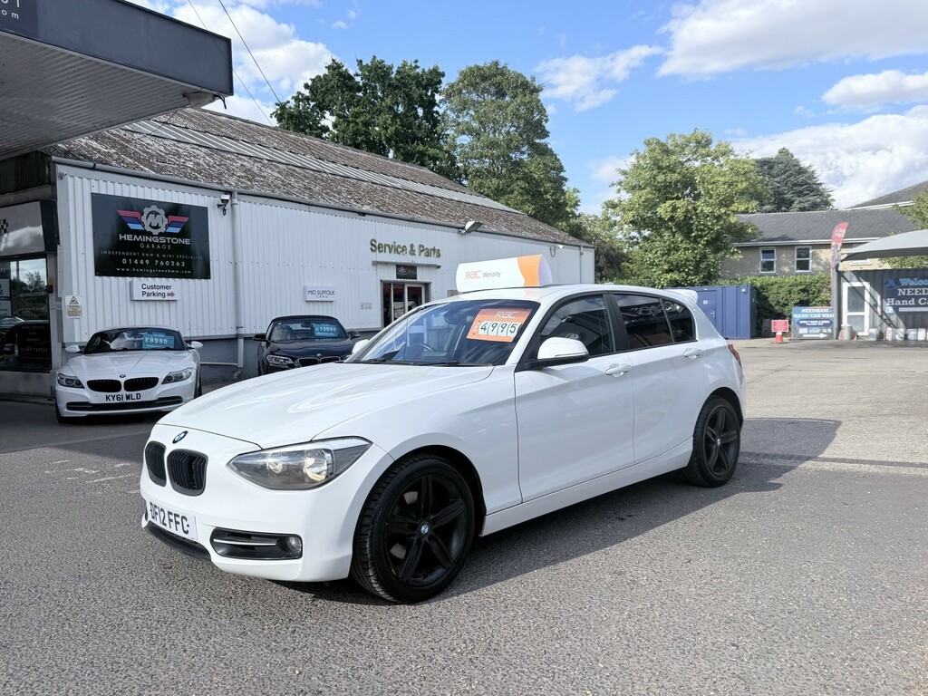 BMW 1 Series Hatchback 2.0 120D Sport 5-Door 201212 White