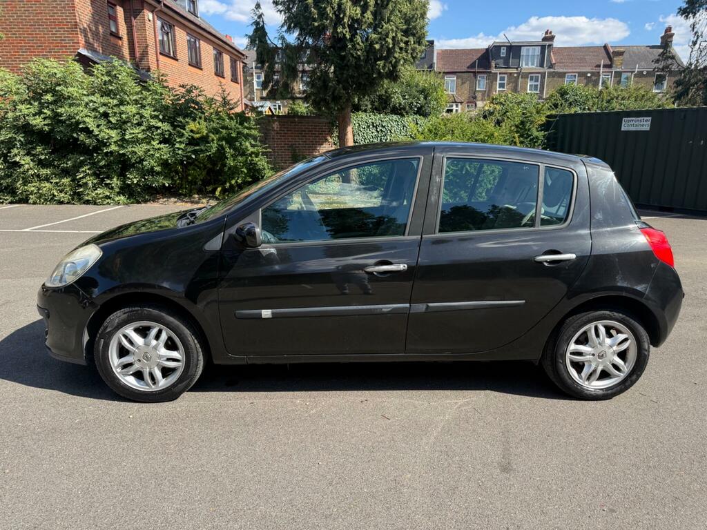 Renault Clio Privilege Black #4