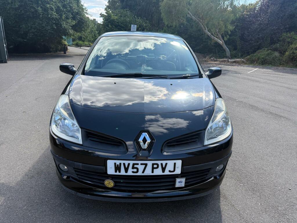 Renault Clio Privilege Black #2