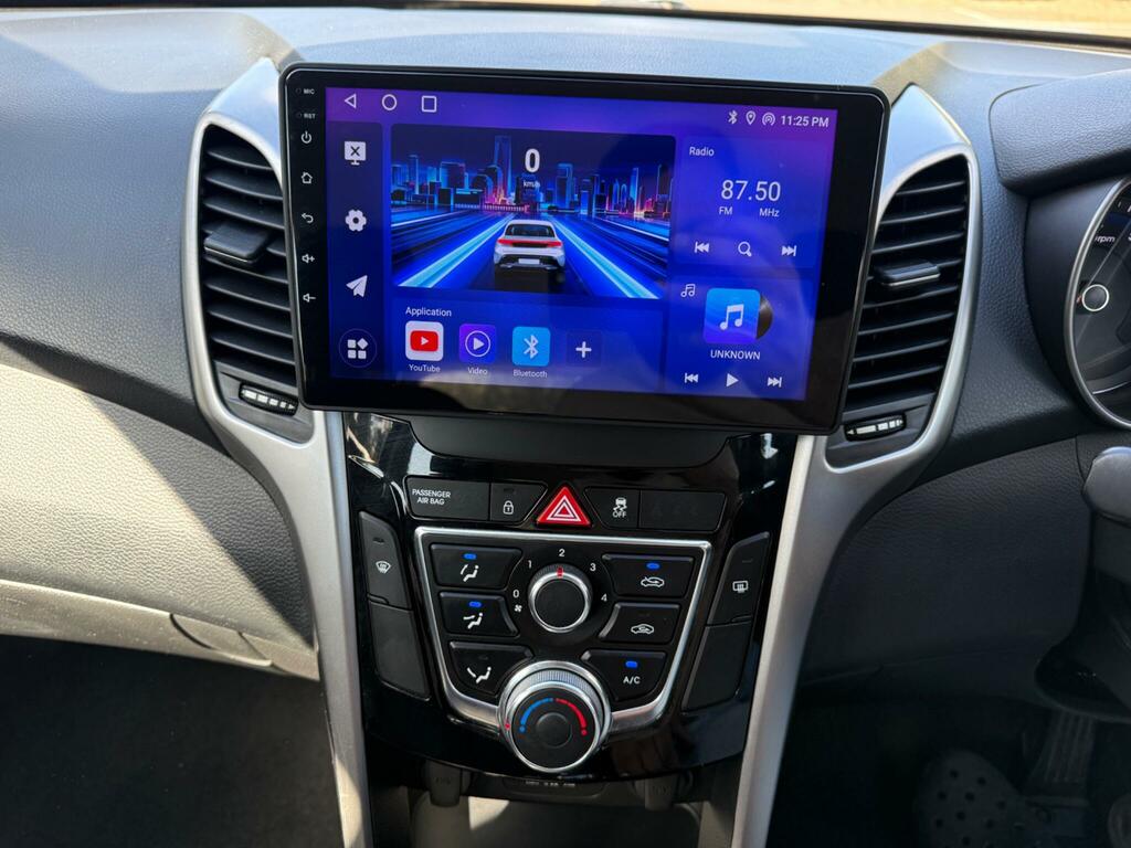 Hyundai I30 1.6 Crdi Blue Drive Style Nav Euro 5 Ss Silver #15