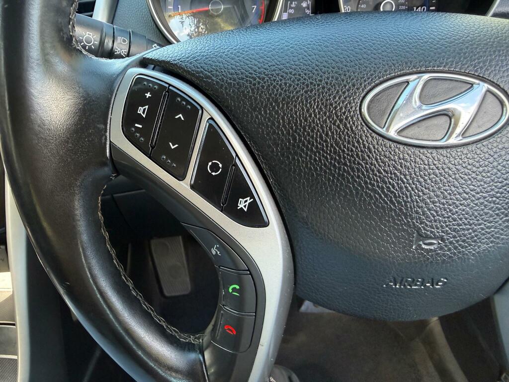 Hyundai I30 1.6 Crdi Blue Drive Style Nav Euro 5 Ss Silver #24