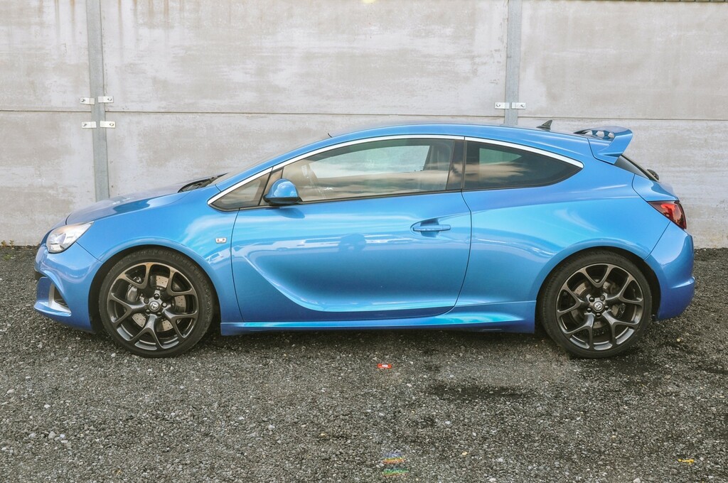 Vauxhall Astra GTC 2.0 T Vxr Blue #4