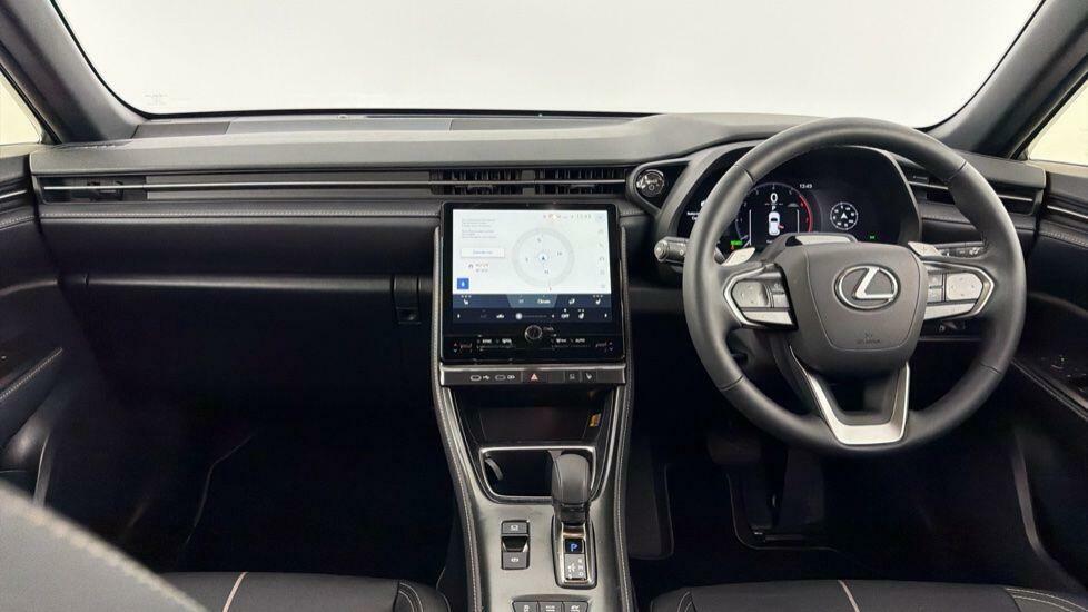 Lexus LBX 1.5 Takumi E-cvt Blue #4