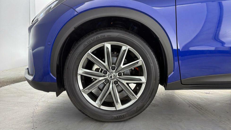 Lexus LBX 1.5 Takumi E-cvt Blue #5