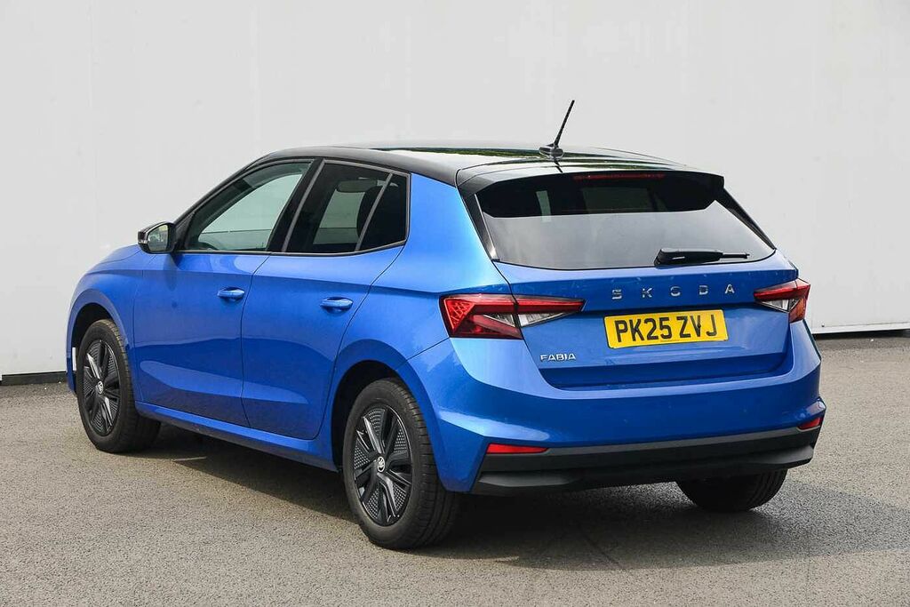 Skoda Fabia 1.0 Tsi 116 Design Edition Blue #3