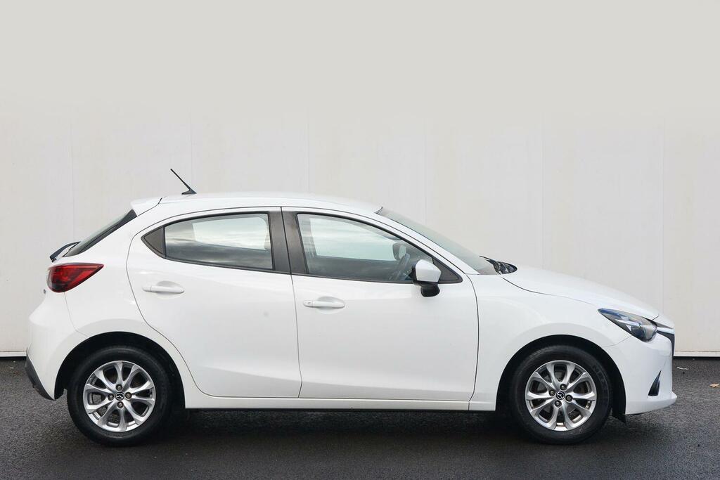Mazda 2 1.5 75 Se-l White #5