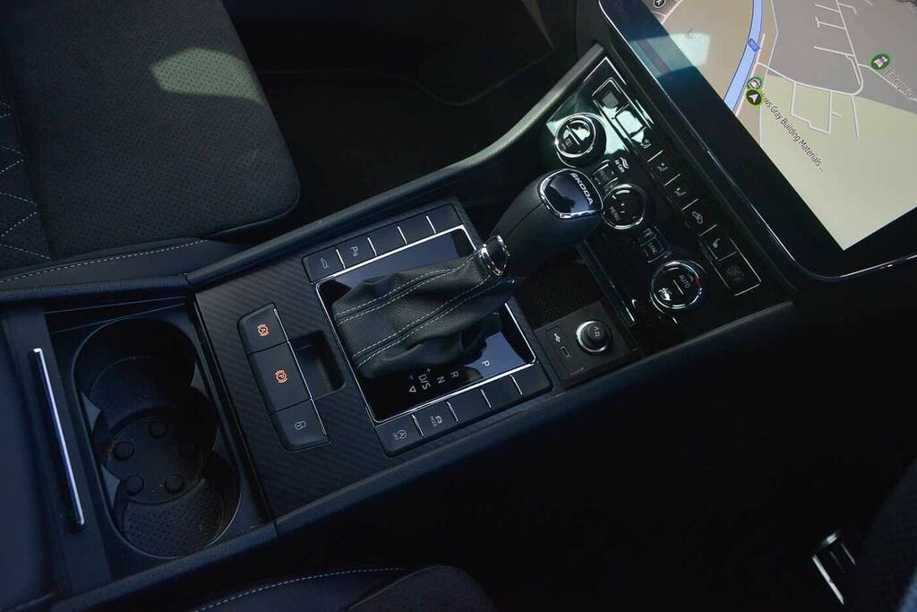 Skoda Superb Skoda Superb Sport Line Plus 1.5 Tsi Sport Line Pl #16