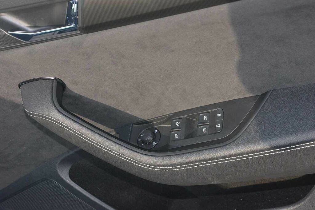 Skoda Superb Skoda Superb Sport Line Plus 1.5 Tsi Sport Line Pl #12