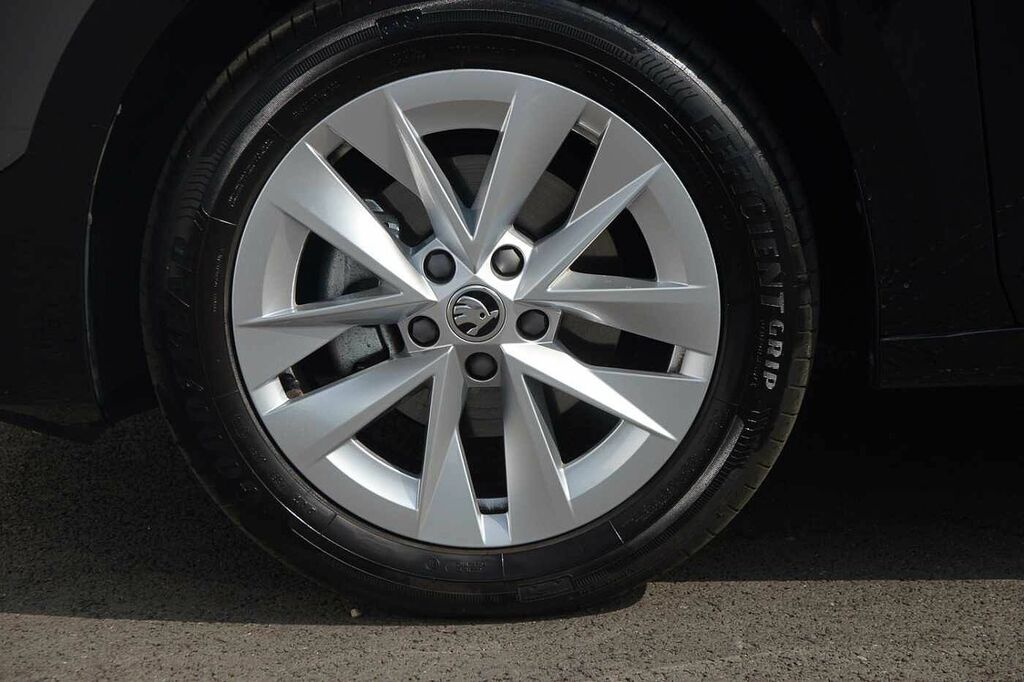 Skoda Octavia 1.5 Tsi Se L Black #5