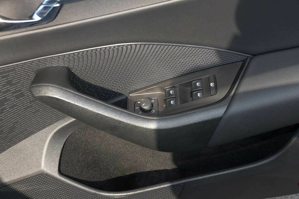 Skoda Octavia Skoda Estate 2.0 Tdi 150 Se L Dsg Silver #12
