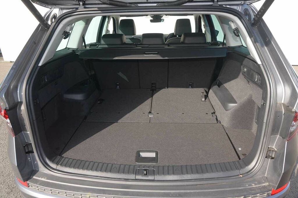 Skoda Kodiaq Kodiaq 1.5 Tsi Iv 204 Se L Dsg Silver #9