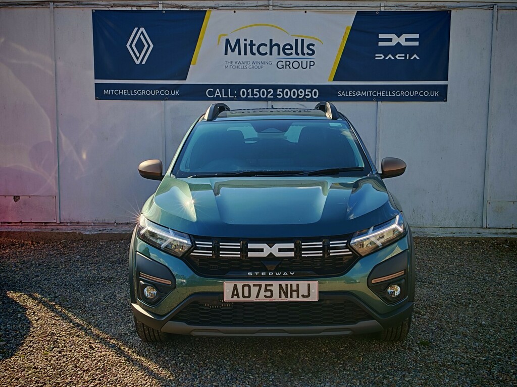 Dacia Sandero Stepway 1.0 Tce Extreme Cvt Green #4