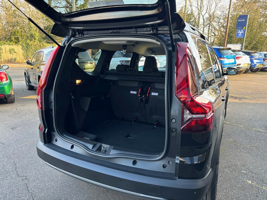 Dacia Jogger 1.0 Tce Extreme Black #4