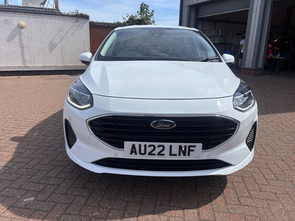 Ford Fiesta 1.1 Trend White #2