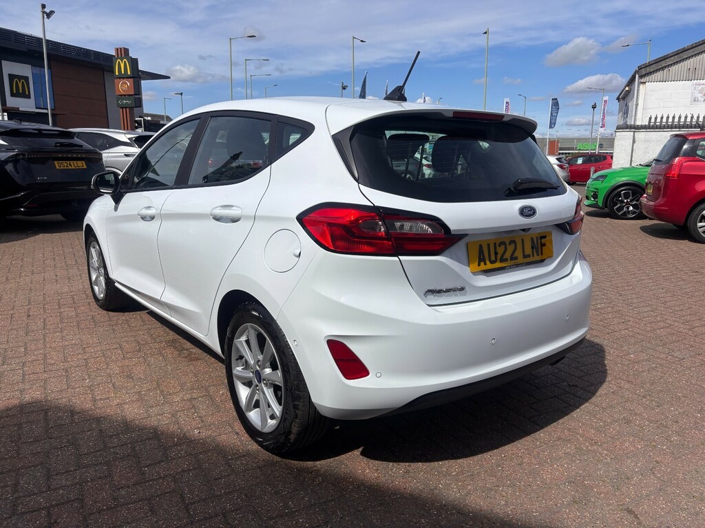 Ford Fiesta 1.1 Trend White #5