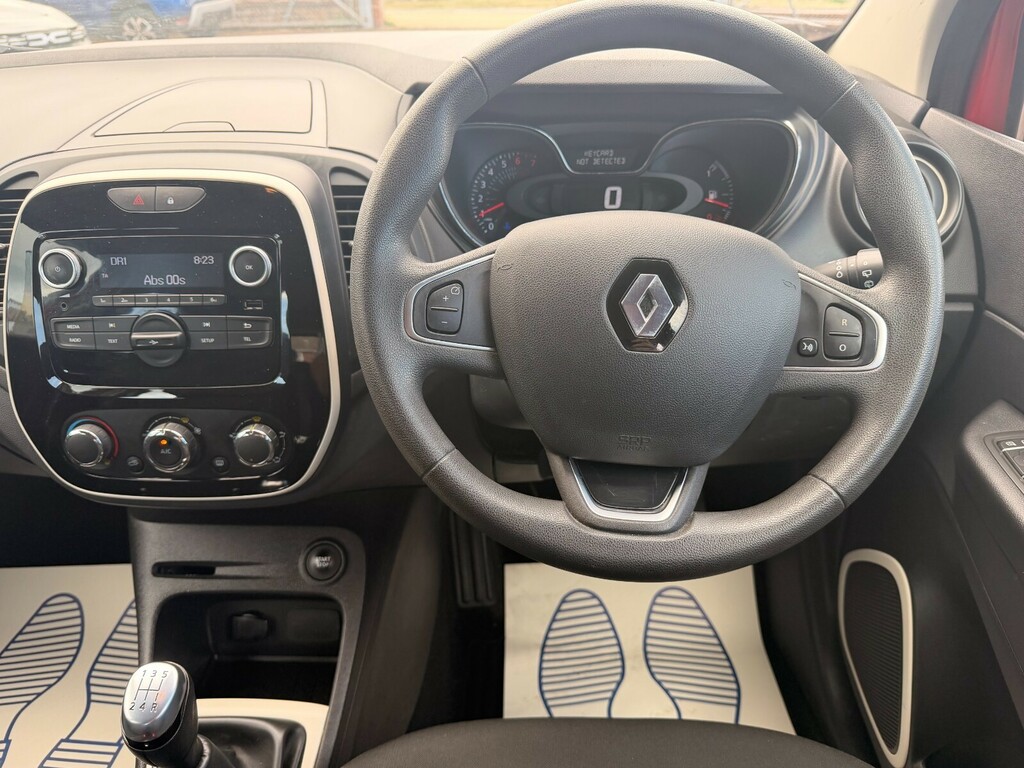 Renault Captur 0.9 Tce 90 Play AP18MVW Black #4