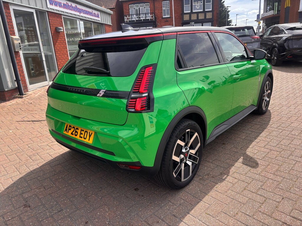 Renault 5 E-Tech 110Kw Techno Comfort Range 52Kwh AP26EOY Green #6