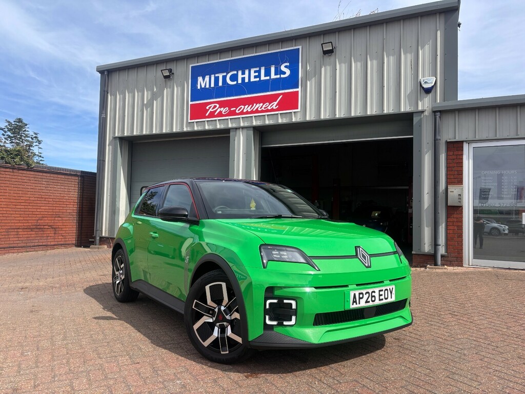 Renault 5 E-Tech 110Kw Techno Comfort Range 52Kwh Green