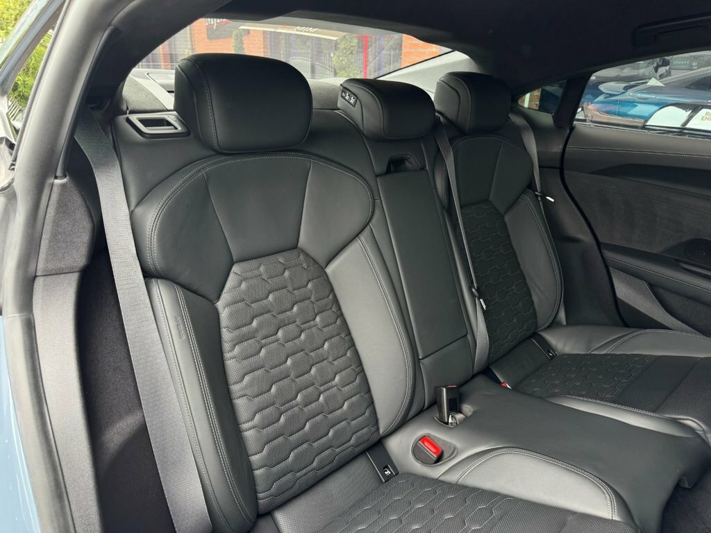 Audi Rs E-Tron Gt 2021 93.4Kwh Carbon Vorsprung Saloon Grey #38